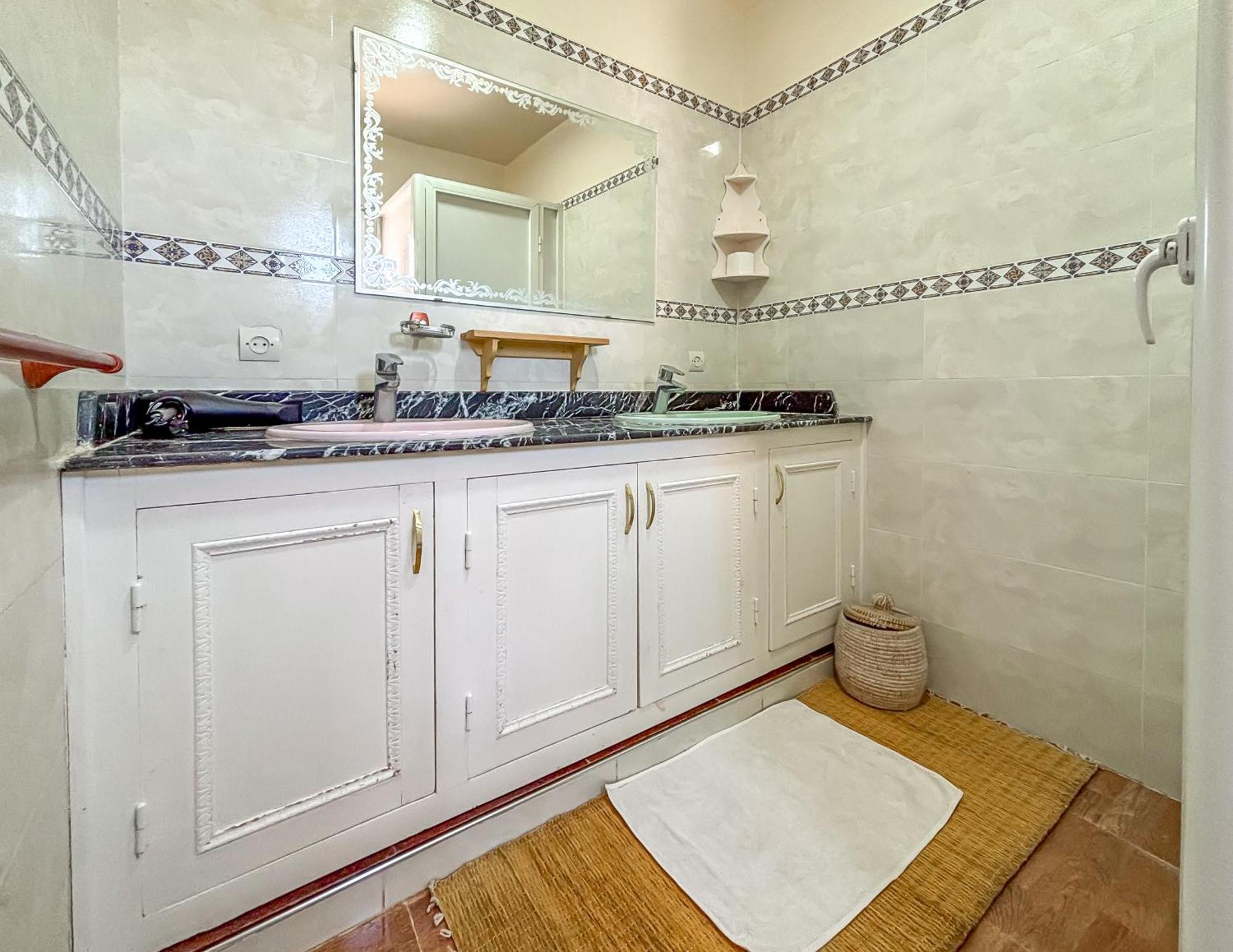 Le Bleu House Bed & Breakfast Sidi Abdallah Ghiat Ngoại thất bức ảnh
